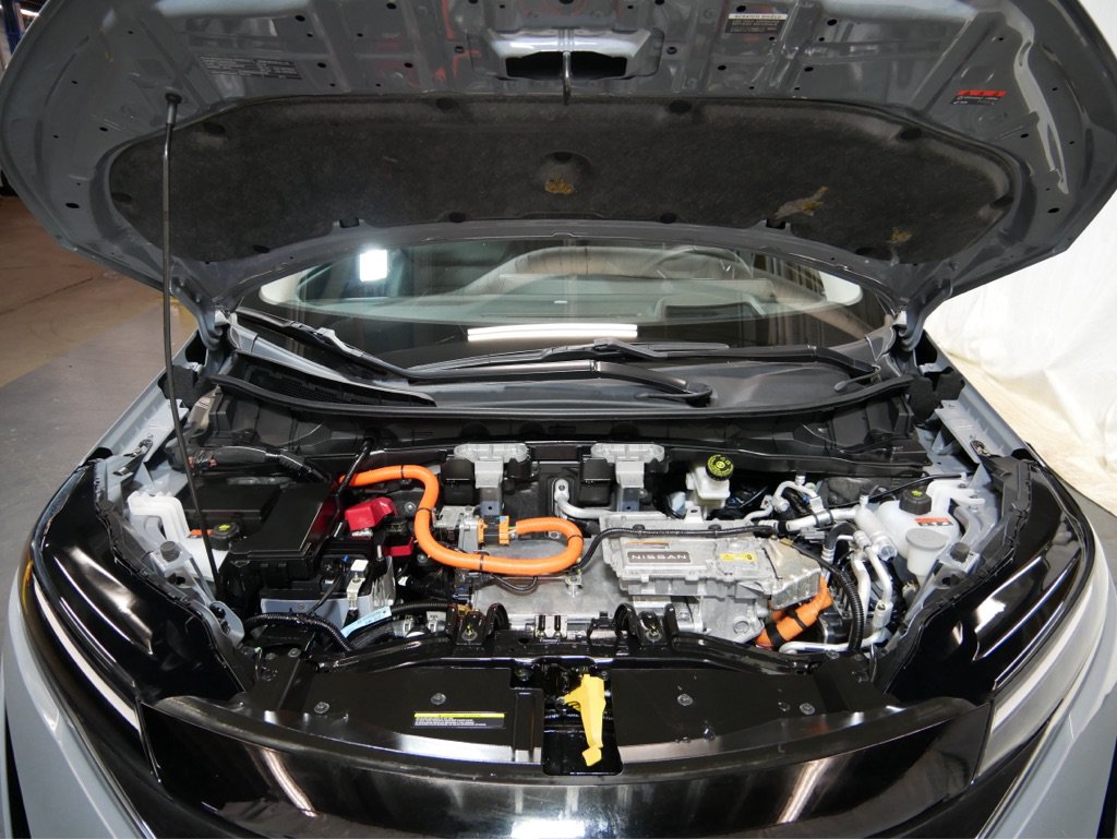 Used 2024 Nissan Ariya AWD image 30