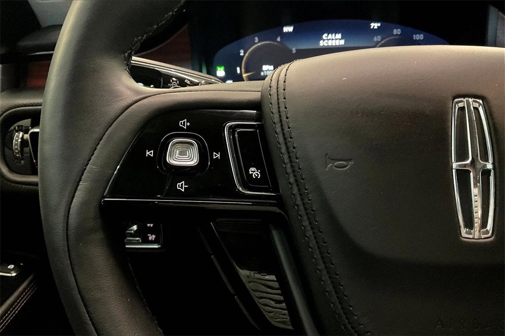 Used 2024 Lincoln Aviator Reserve w/ Equipment Group 201A image 18