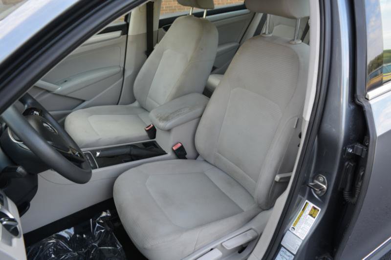 Used 2016 Volkswagen Passat 1.8T S image 11