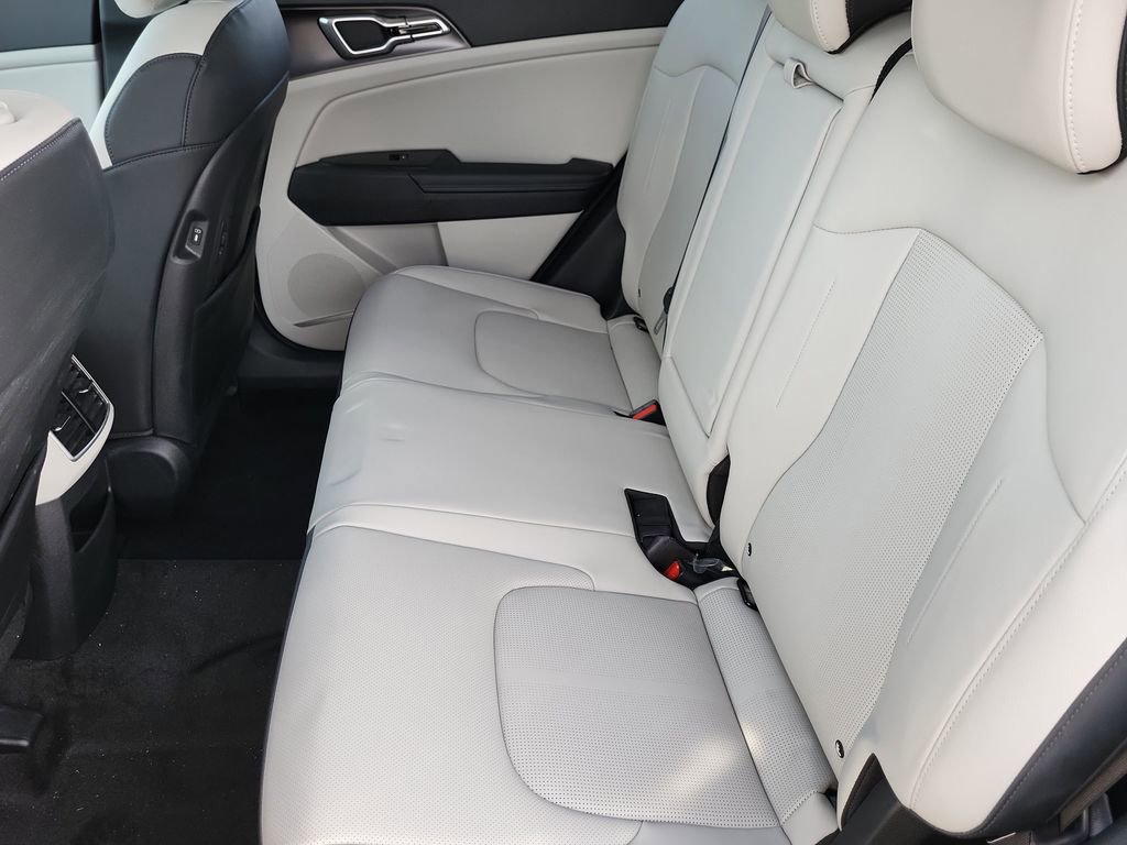 New 2026 Kia Sportage EX image 11
