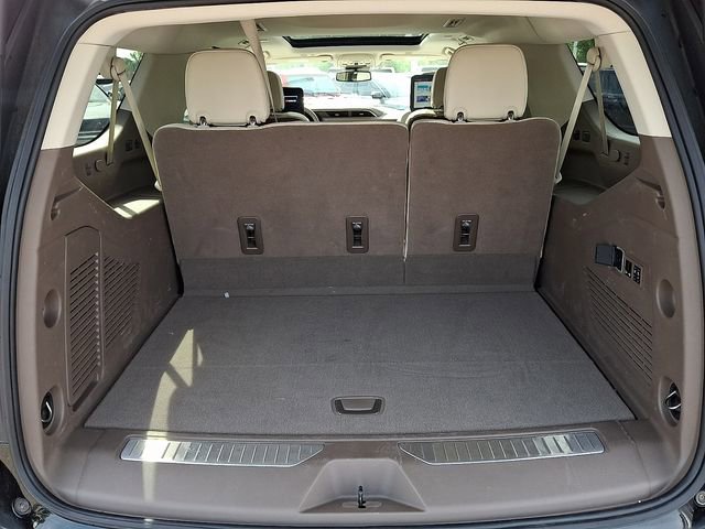 Used 2024 GMC Yukon XL Denali image 28