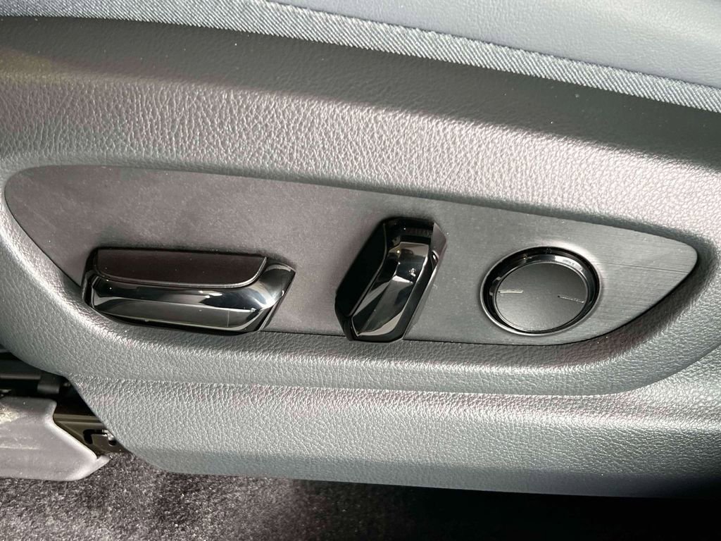 New 2026 Lexus RZ 450e AWD image 17