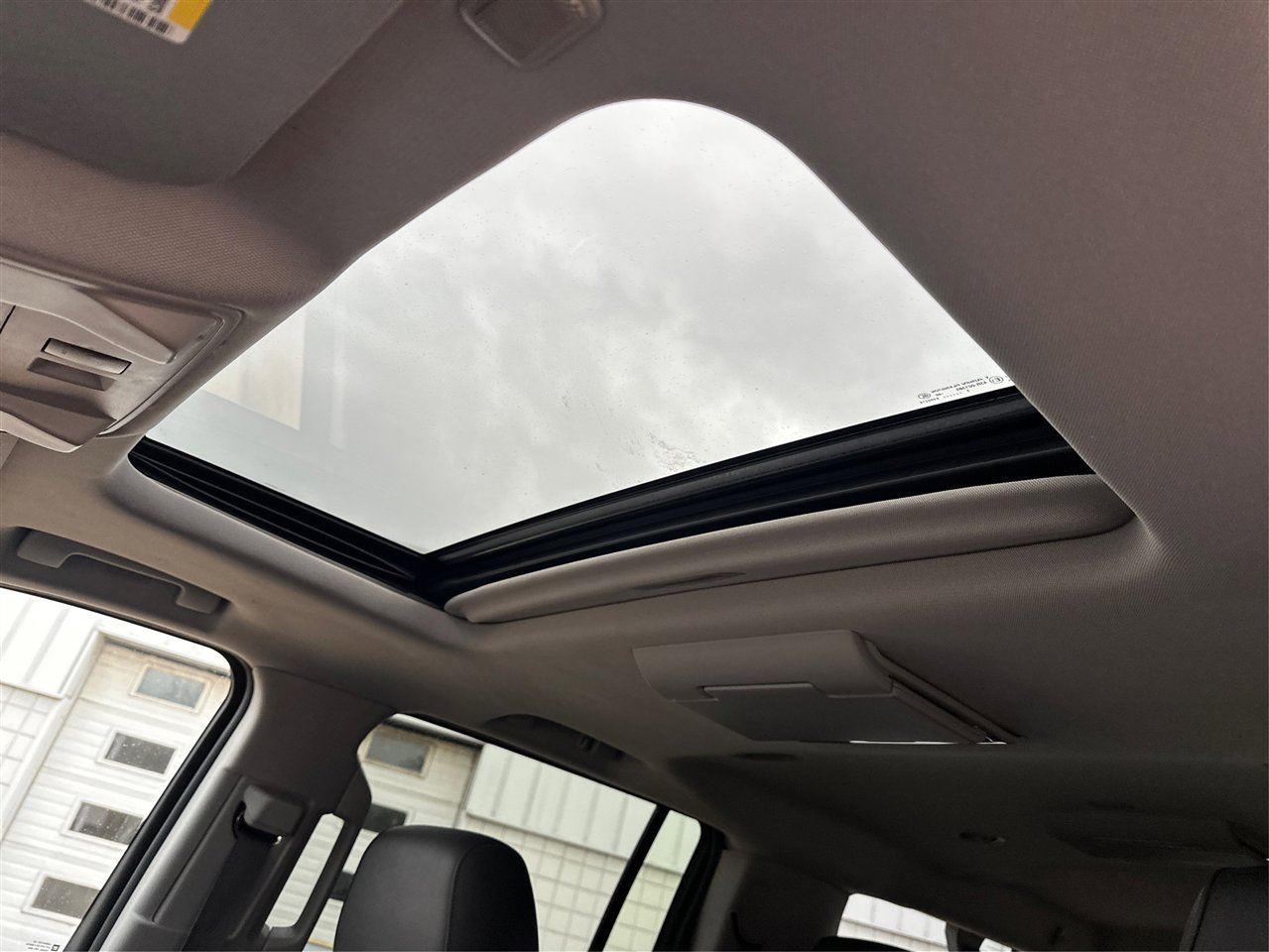 Used 2016 Cadillac Escalade ESV Luxury image 23