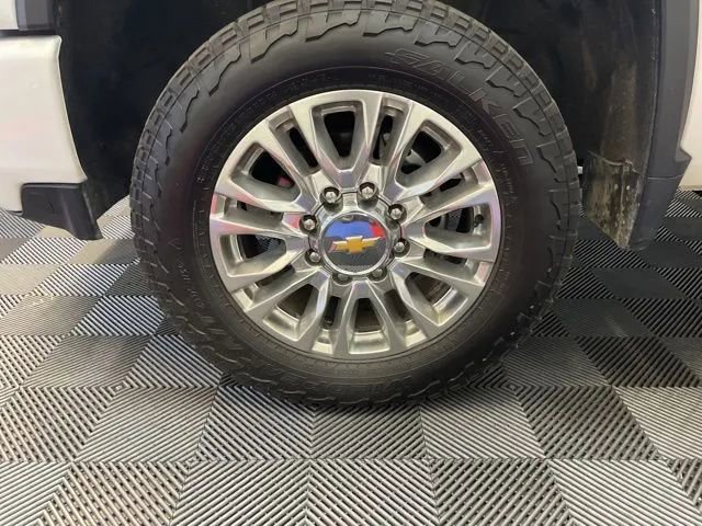 Used 2023 Chevrolet Silverado 3500 High Country w/ Z71 Off-Road Package image 20