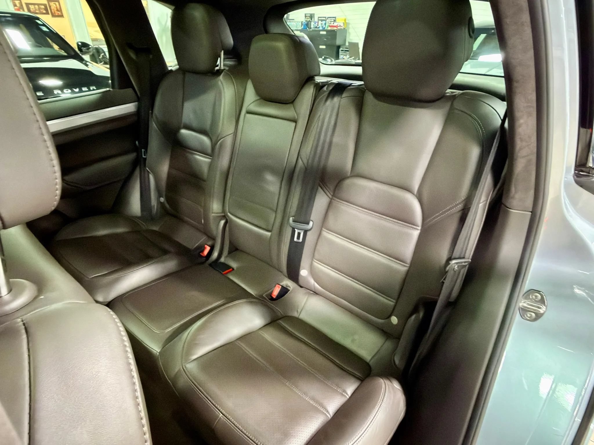 Used 2016 Porsche Cayenne GTS AWD/4WD image 27