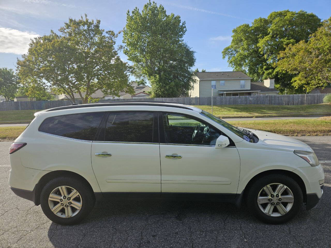 Used 2013 Chevrolet Traverse LT AWD/4WD image 7