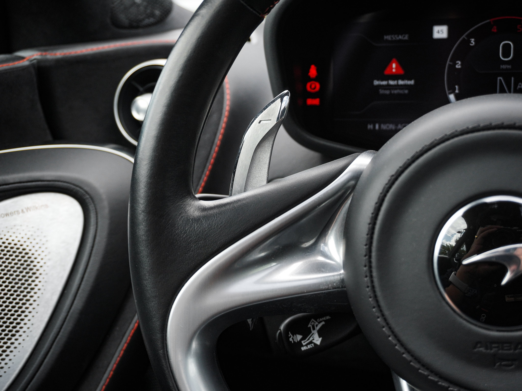 Used 2022 McLaren GT RWD image 22