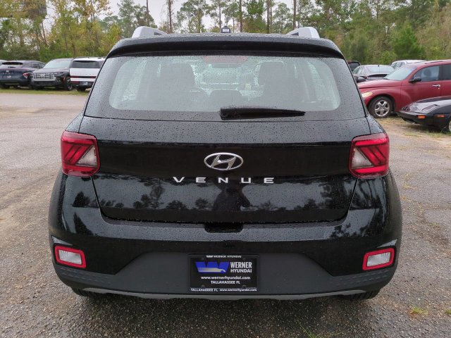New 2026 Hyundai Venue SEL FWD image 6