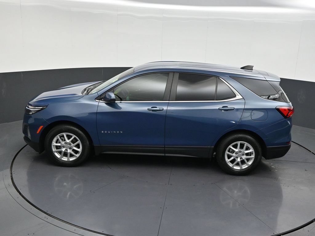 Used 2024 Chevrolet Equinox LT FWD image 16