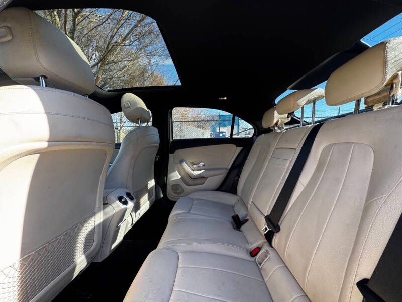 Used 2019 Mercedes-Benz A 220 image 11