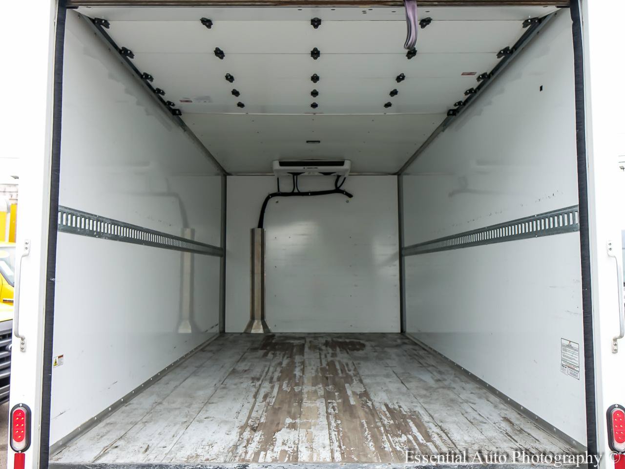 Used 2024 Chevrolet Express 3500 w/ Power Convenience Package RWD image 17