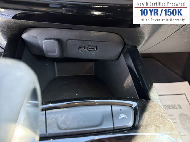 Used 2024 Chevrolet Trax LT w/ LT Convenience Package image 24