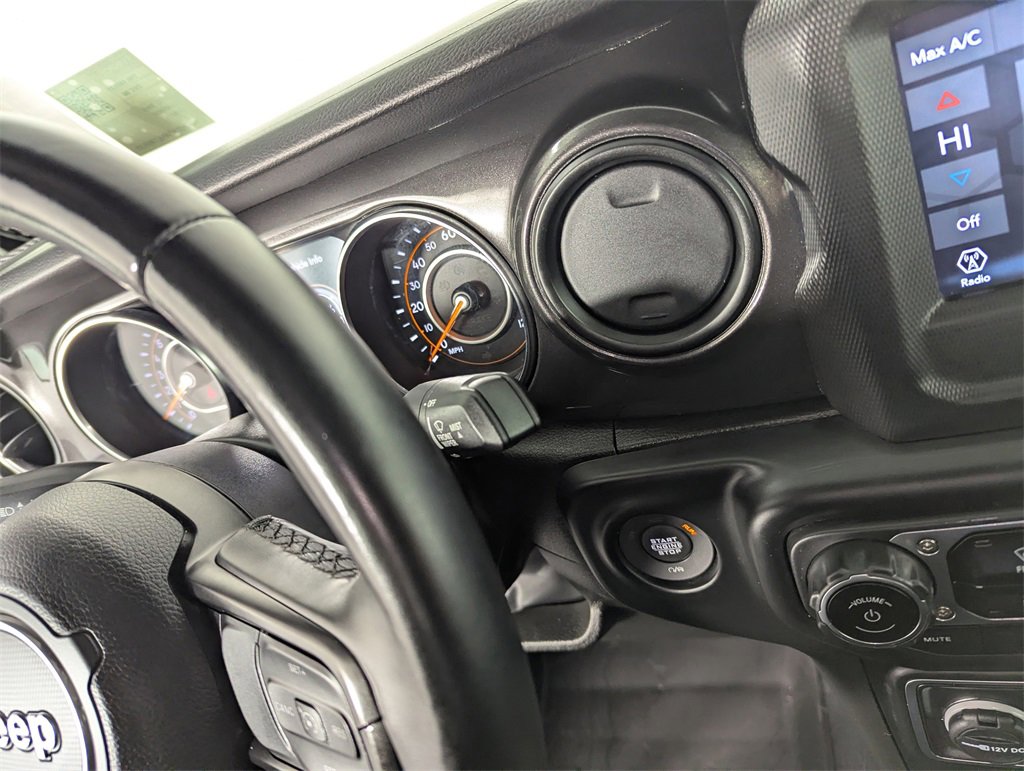 Used 2022 Jeep Gladiator Sport image 24