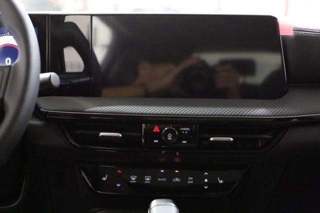 New 2026 Nissan Kicks SR w/ Cold Weather Package image 11