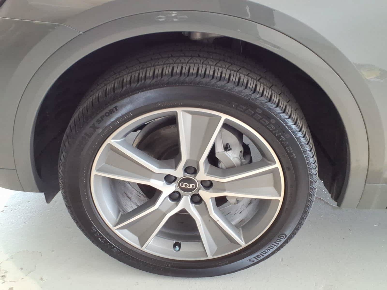 Certified 2025 Audi Q5 2.0T Premium AWD/4WD image 8