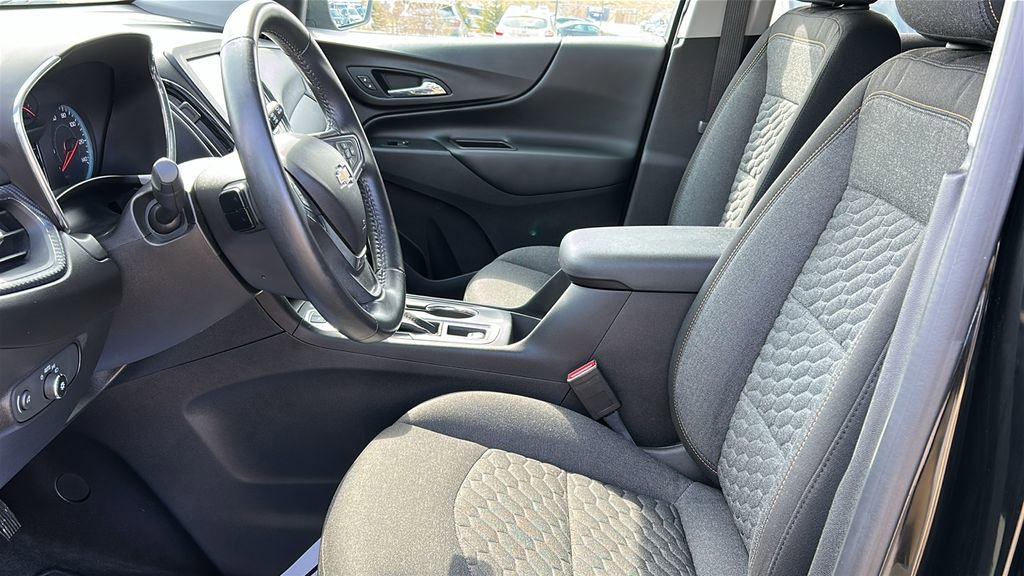 Used 2018 Chevrolet Equinox LT image 10