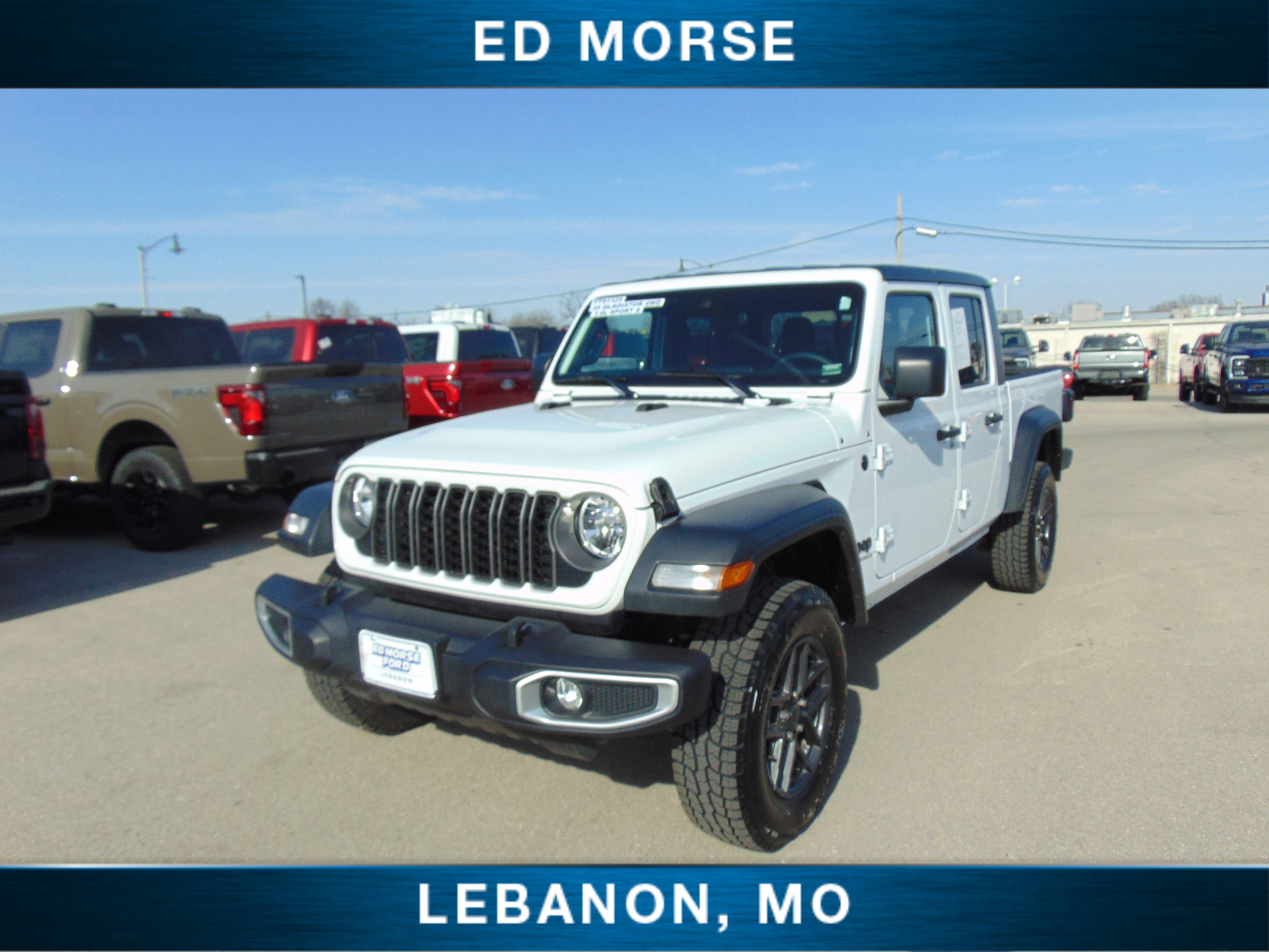Used 2025 Jeep Gladiator Sport image 1