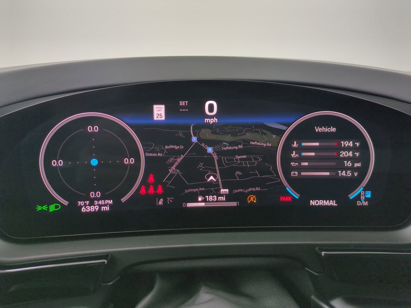 Used 2025 Porsche Cayenne image 12