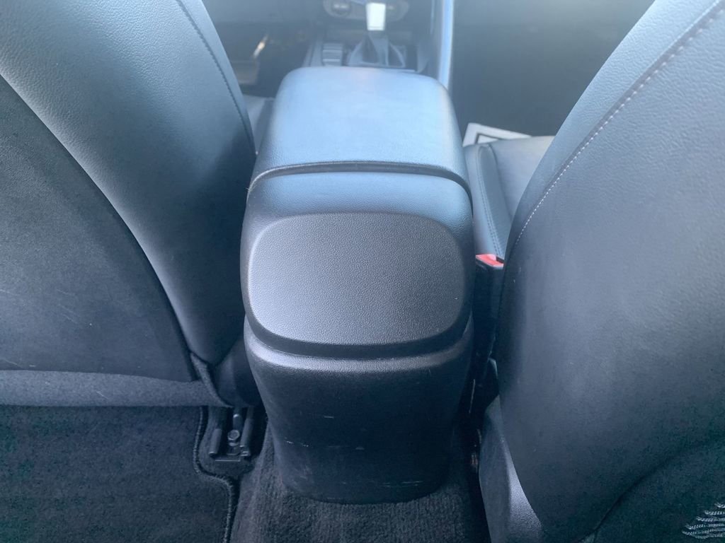 Used 2023 Hyundai Elantra Limited w/ Cargo Package image 19