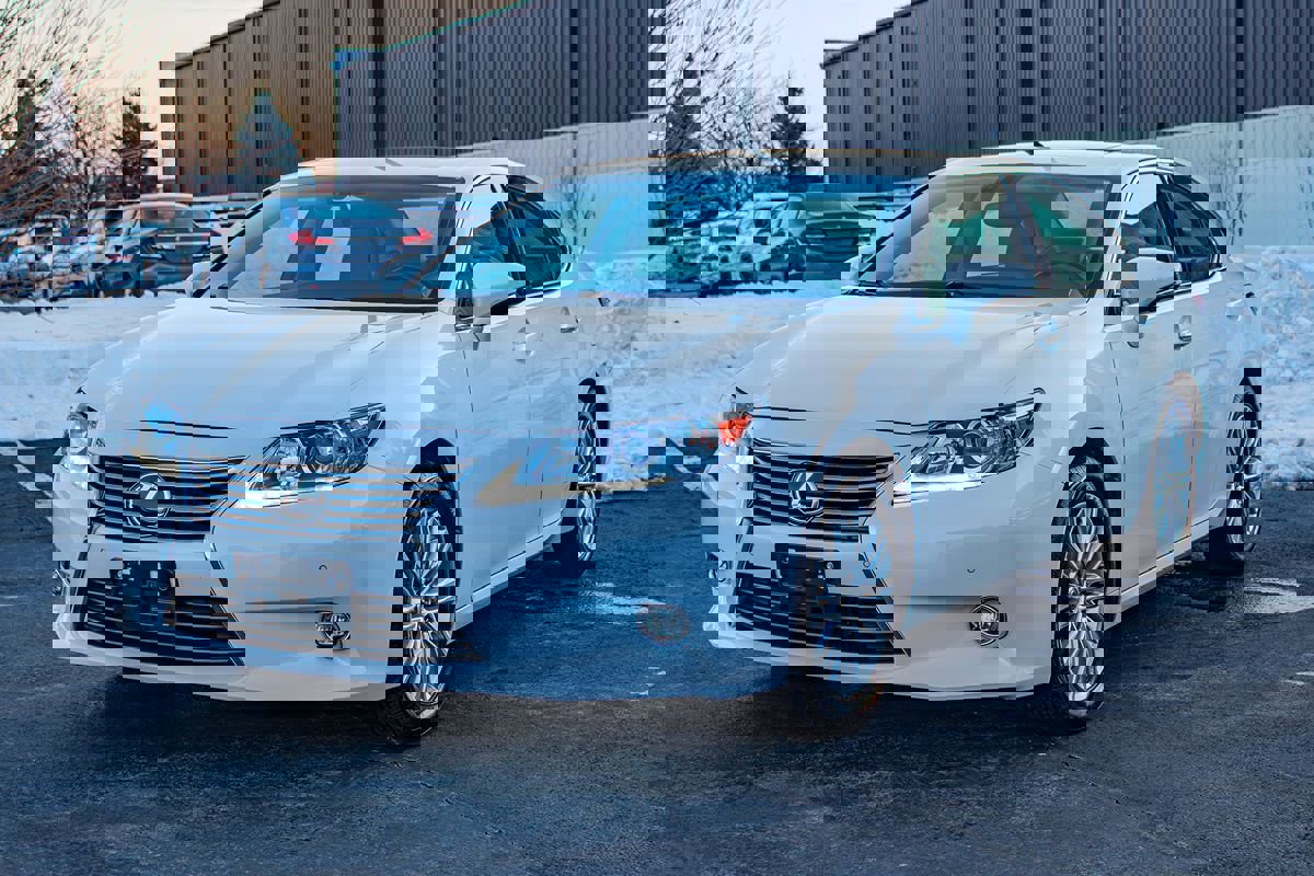 Used 2015 Lexus ES 350 image 3