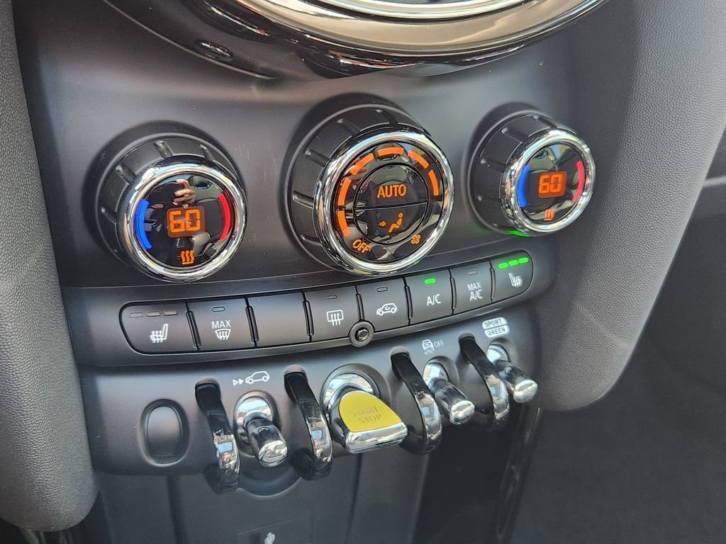 Used 2024 MINI Cooper SE image 23