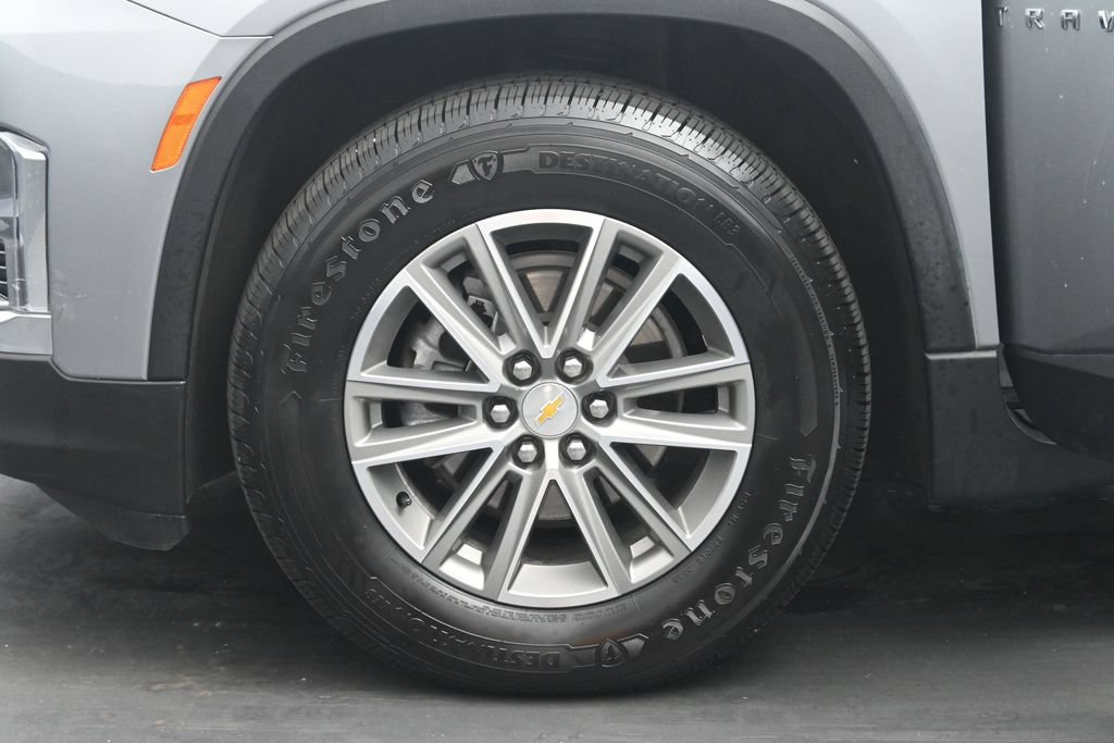 Used 2023 Chevrolet Traverse LT w/ LPO, Cargo Package AWD/4WD image 31