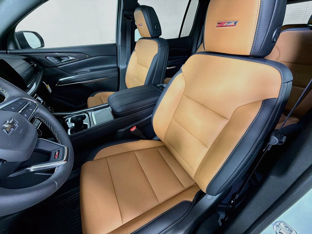 New 2027 Chevrolet Traverse Z71 w/ LPO, Floor Liner Package AWD/4WD image 11