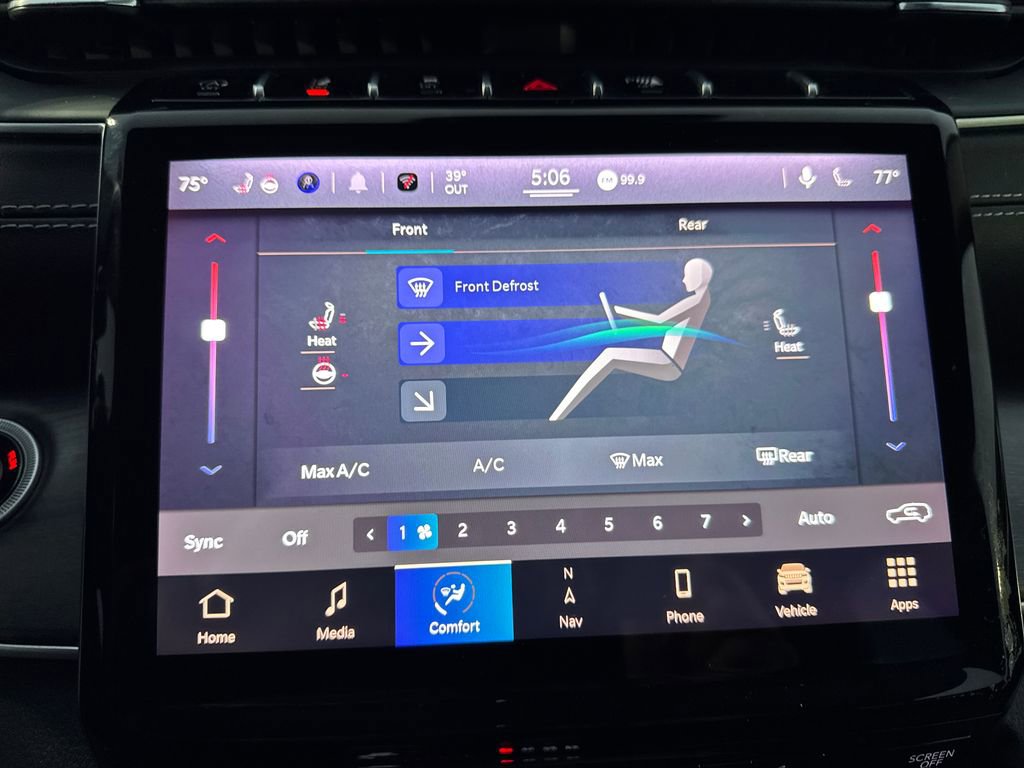 Certified 2022 Jeep Grand Cherokee L Limited image 29