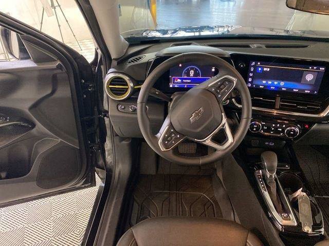 Used 2026 Chevrolet Trax ACTIV w/ Driver Confidence Package FWD image 37