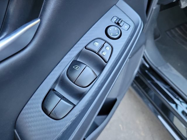 Used 2025 Nissan Sentra SV FWD image 13