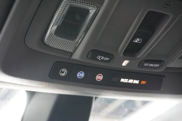 Used 2021 GMC Sierra 1500 SLT w/ SLT Premium Package AWD/4WD image 25