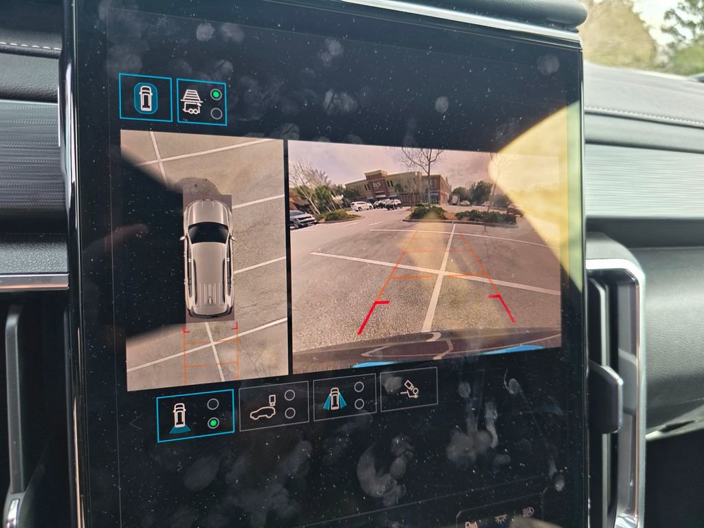 Used 2025 GMC Acadia Elevation image 19