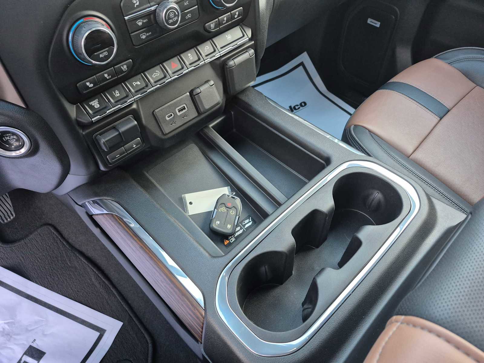 Used 2021 Chevrolet Silverado 2500 High Country w/ Technology Package image 22