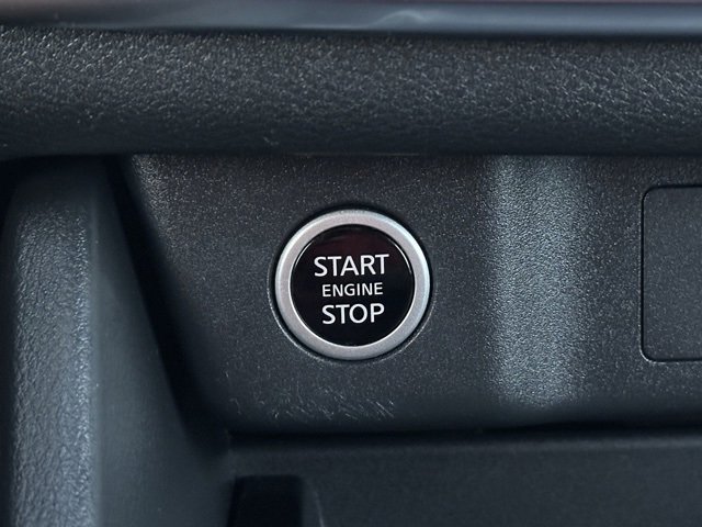 Certified 2023 Nissan Rogue SV image 34