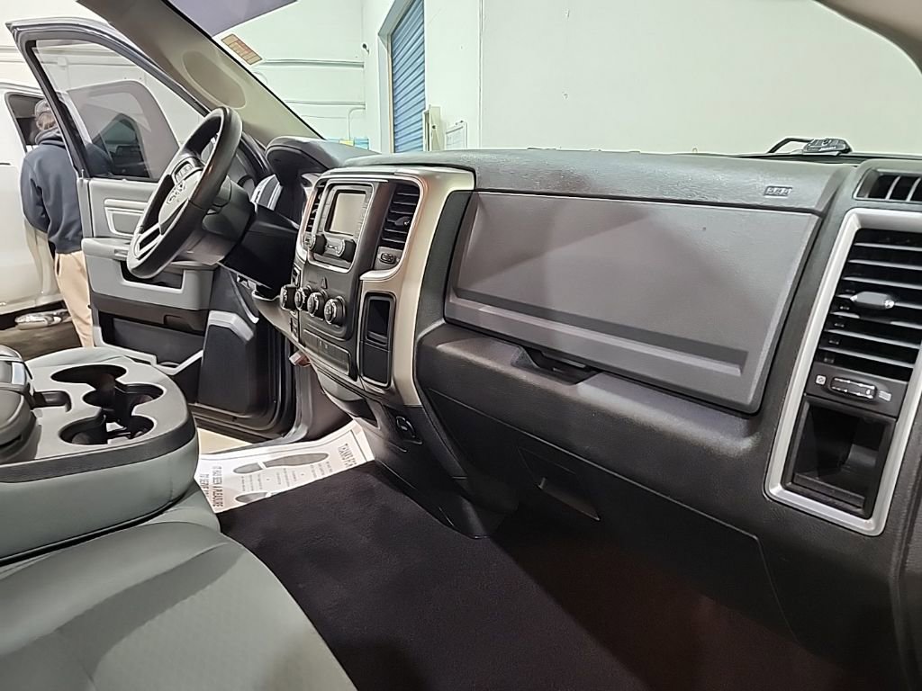 Used 2014 RAM 1500 Classic SLT AWD/4WD image 20