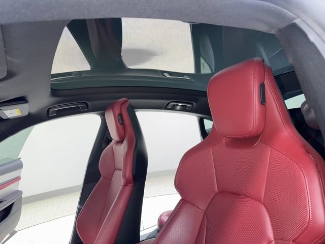 Used 2022 Porsche Taycan 4S image 2