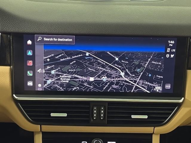 Certified 2023 Porsche Cayenne Platinum Edition image 20