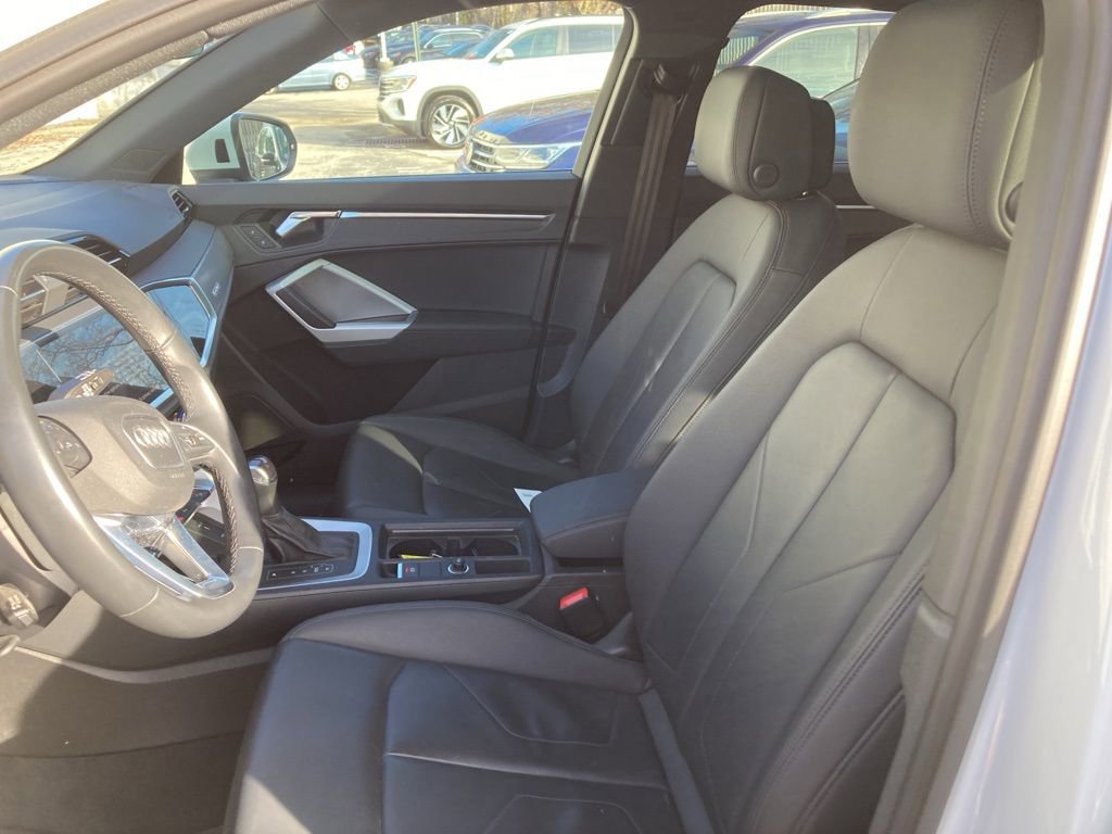 Used 2023 Audi Q3 2.0T Premium Plus w/ Premium Plus Package image 8