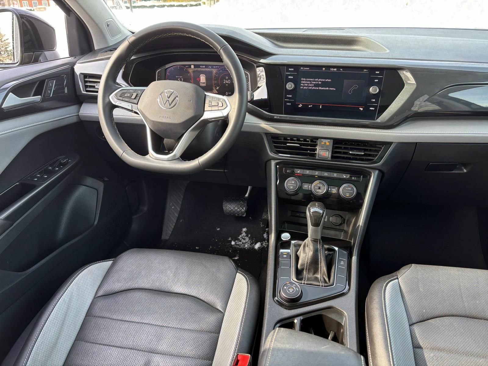 Used 2023 Volkswagen Taos SEL image 30