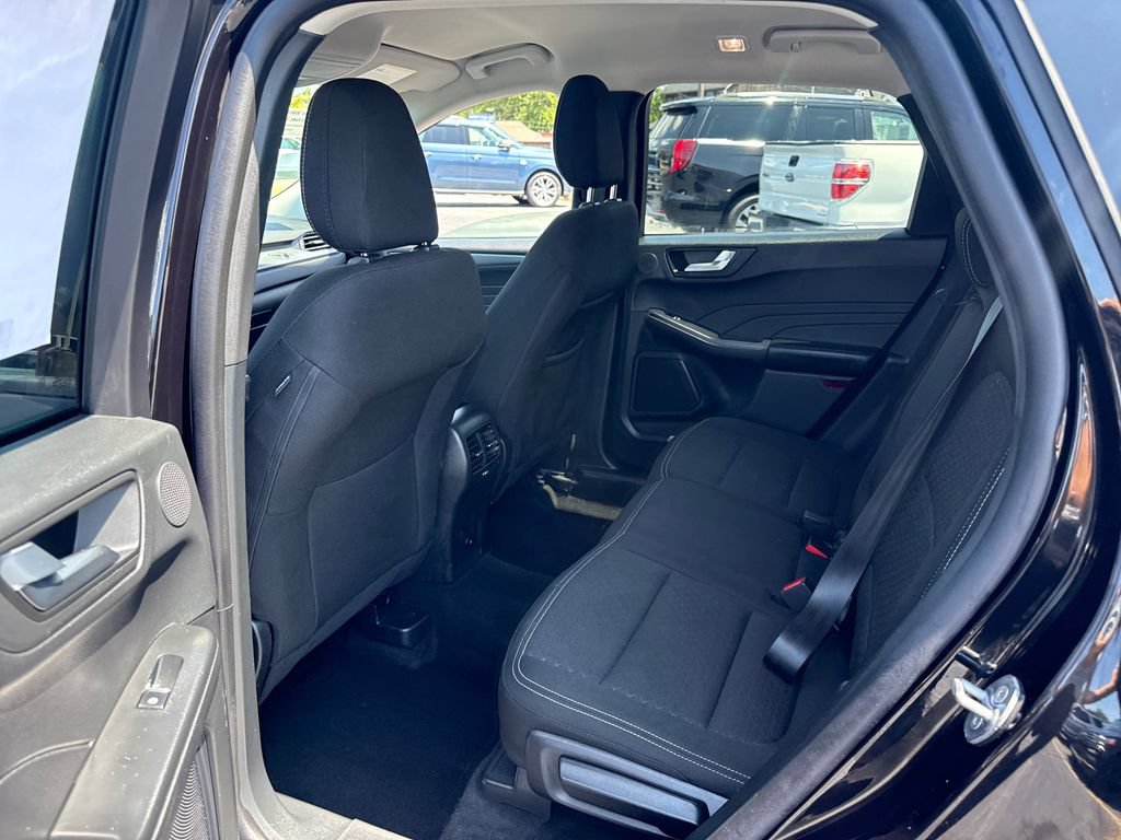 Used 2025 Ford Escape Active w/ Active Premium Tech Pack AWD/4WD image 16