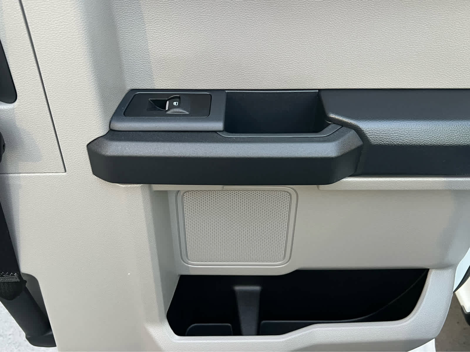 Certified 2022 Ford F350 XL w/ Power Equipment Group image 21