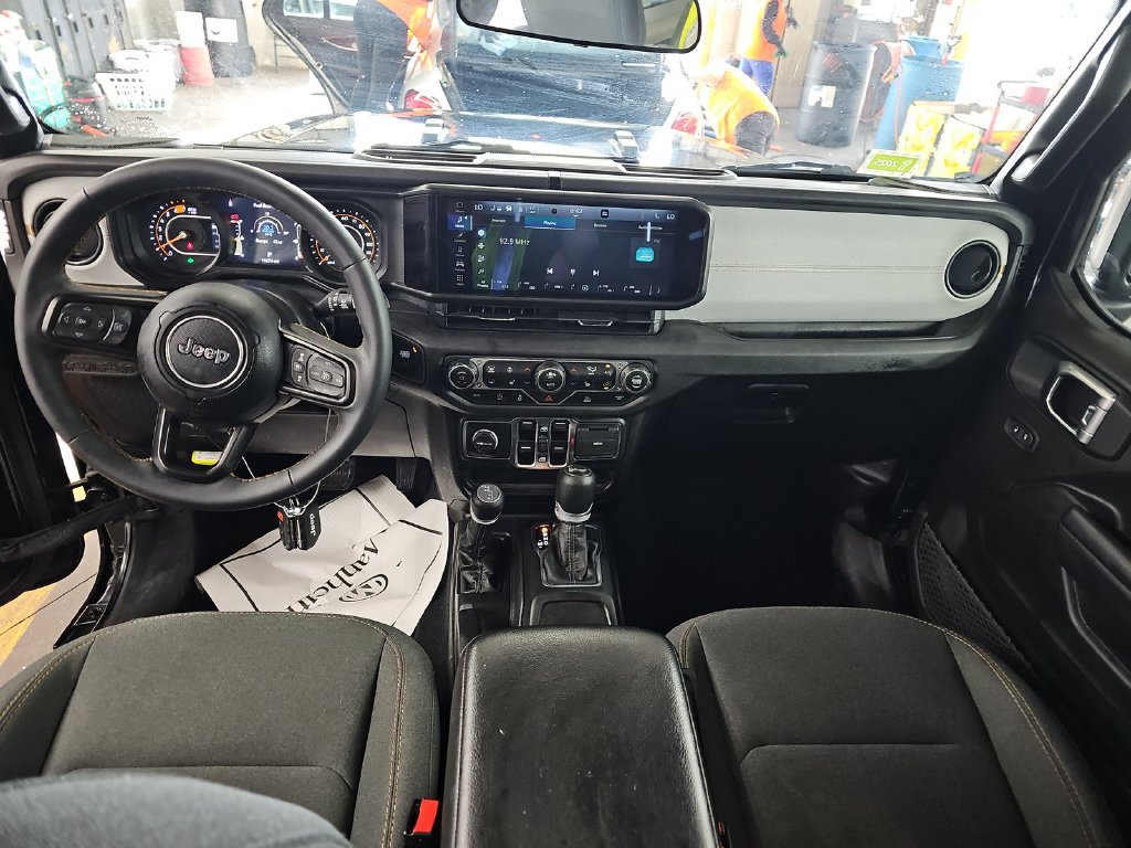 Used 2024 Jeep Wrangler Unlimited Sport AWD/4WD image 6