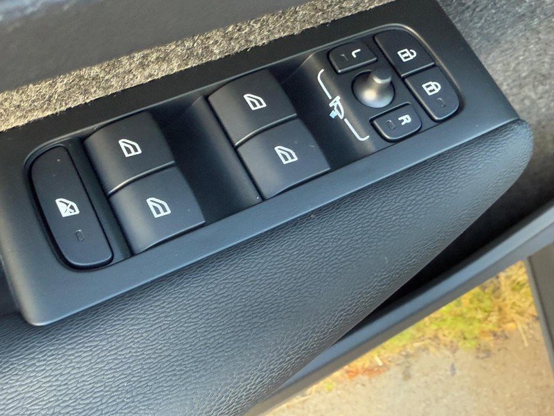 New 2026 Volvo XC40 B5 Plus w/ Protection Package Premier image 9