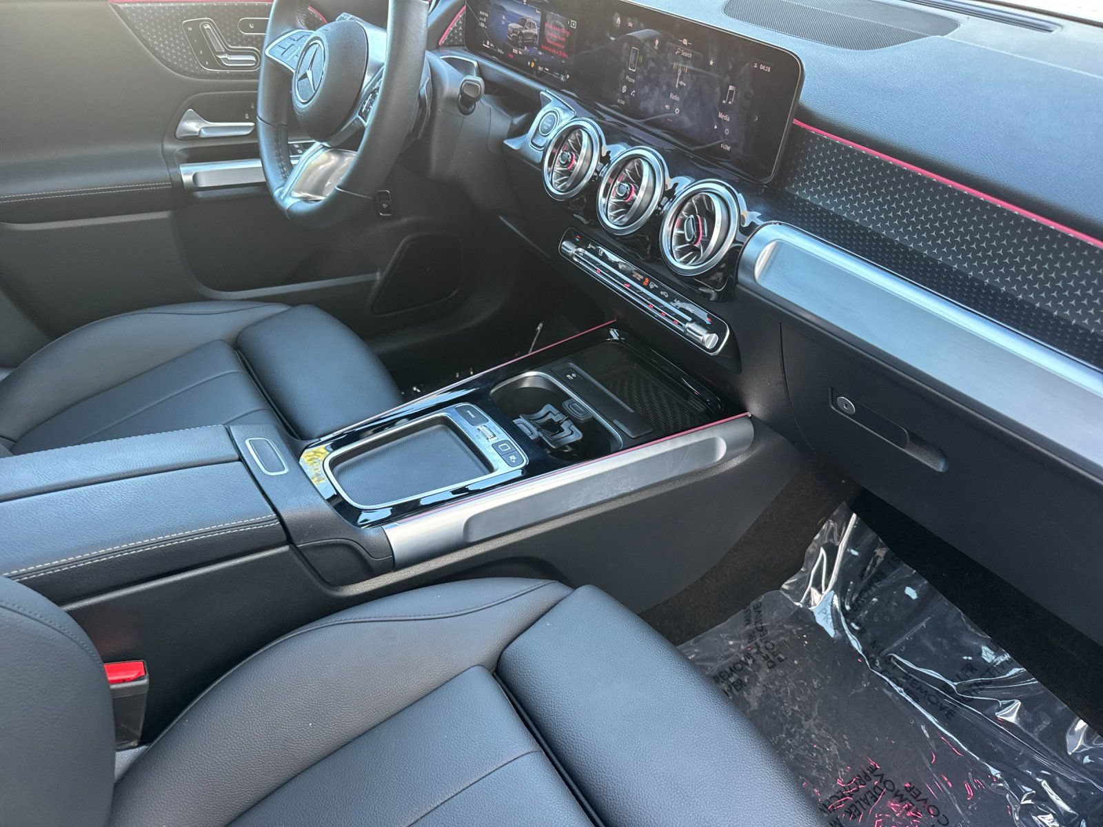 Certified 2026 Mercedes-Benz GLB 250 4MATIC image 16