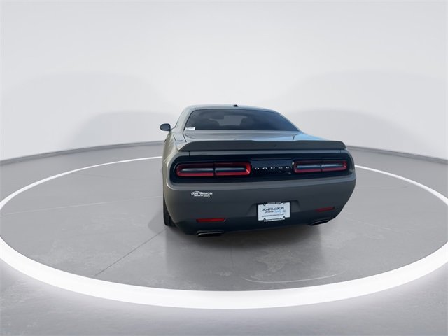 Used 2018 Dodge Challenger SXT image 7