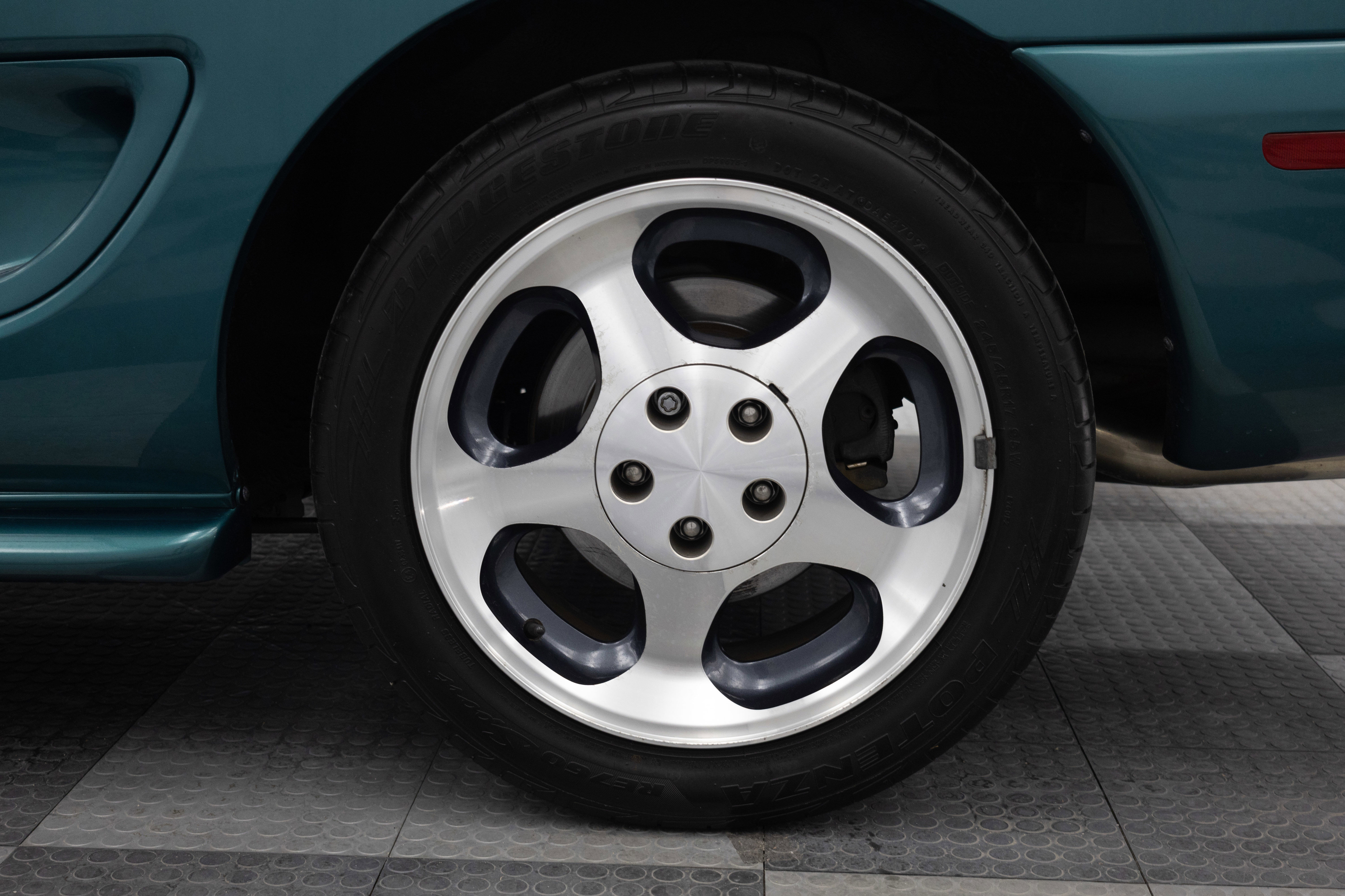 Used 1997 Ford Mustang Cobra RWD image 13