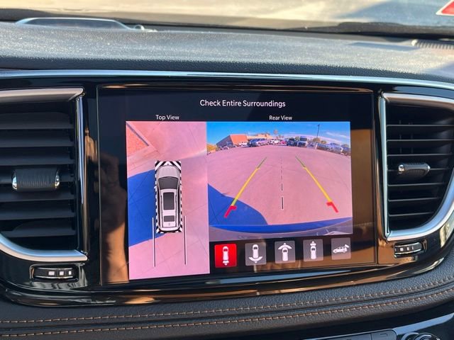 Used 2023 Chrysler Pacifica Pinnacle image 27