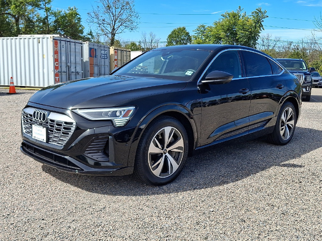 Used 2024 Audi Q8 e-tron Premium Plus AWD/4WD image 6