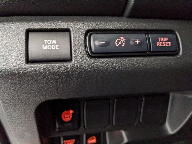 Used 2025 Nissan Frontier PRO-4X AWD/4WD image 15