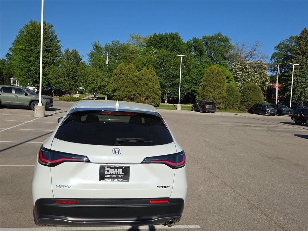 Used 2024 Honda HR-V Sport image 15